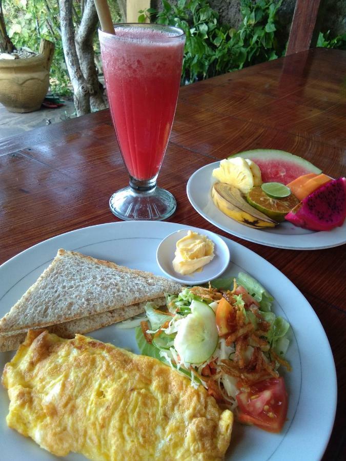 Stairway To Heaven Bungalows And Restaurant Amed Esterno foto