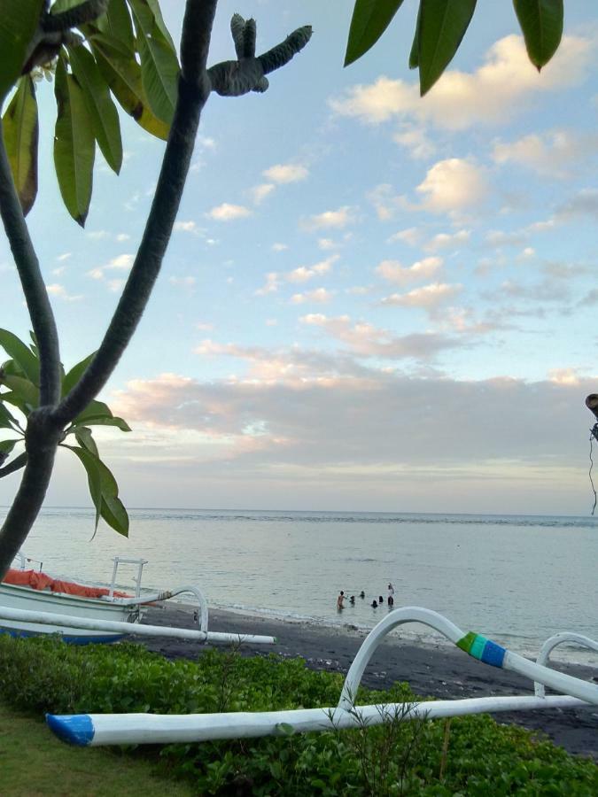 Stairway To Heaven Bungalows And Restaurant Amed Esterno foto