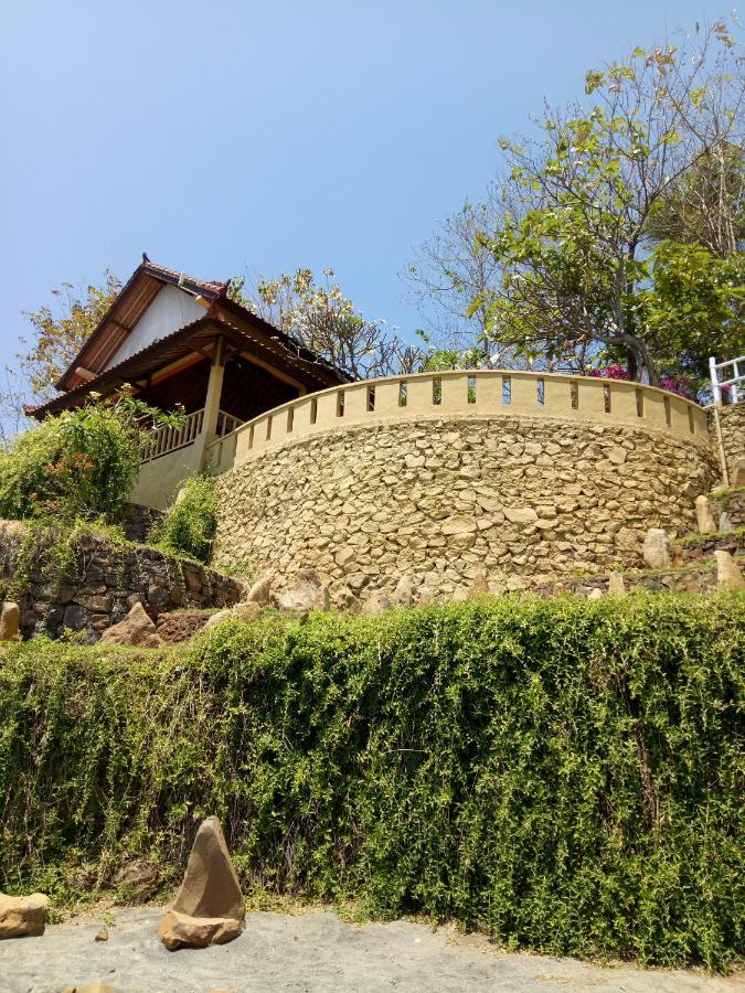 Stairway To Heaven Bungalows And Restaurant Amed Esterno foto